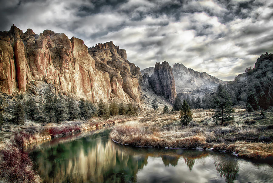 Smith Rock State Park 4 Photograph by Robert Woodward