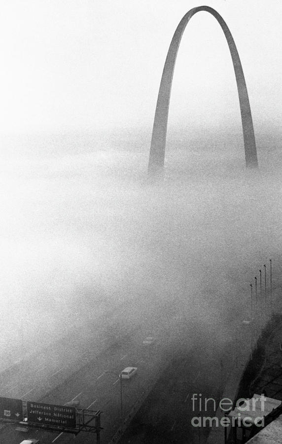 Smog In Saint Louis Photograph by Bettmann