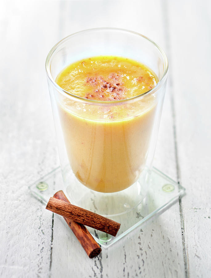 Smoothie Aux Fruits Secs Et a La Cannelle Cinnamonflavored Dried Fruit