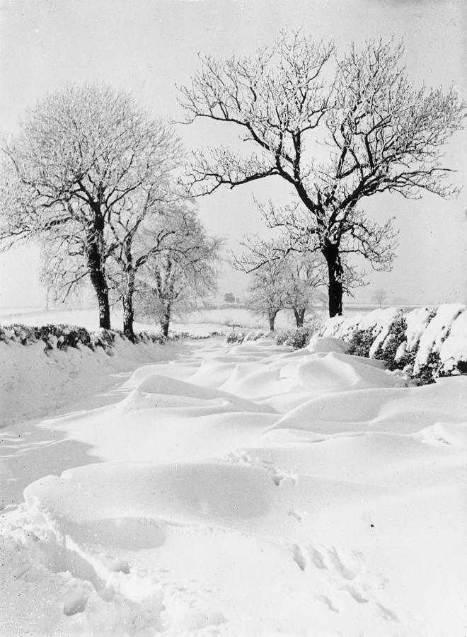 Snow Lane Photograph by Hulton Archive