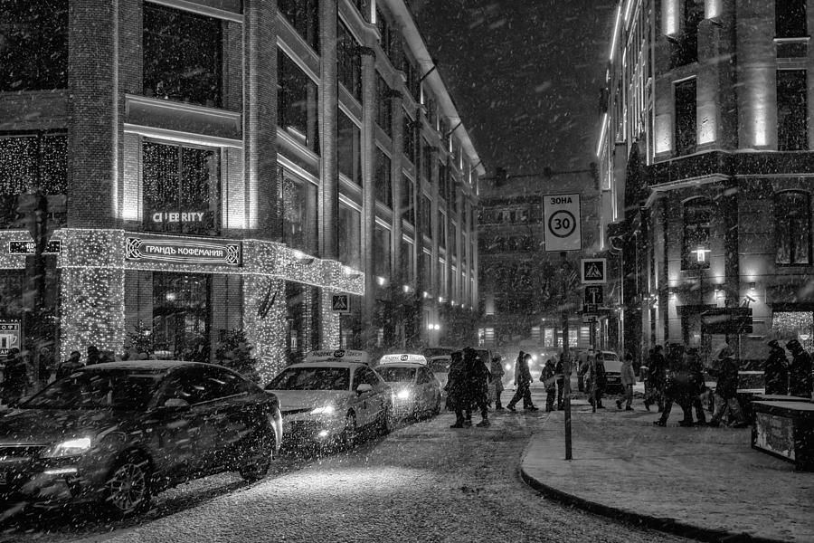 Moscow Photograph - Snowy Streets Bw by Vasil Nanev