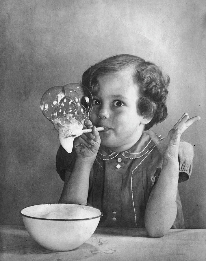 Black And White Photograph - Soap Bubbles by Gjon Mili
