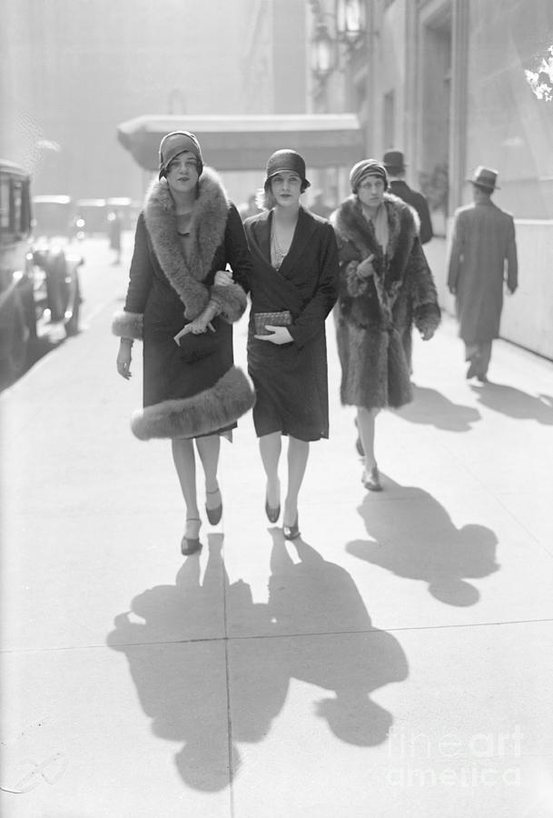 Society Women Strolling On Park Avenue Photograph by Bettmann