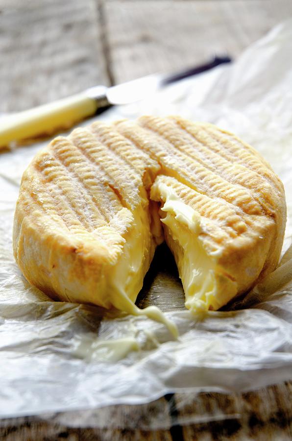 Soft Pie D'angloys Cheese From France,