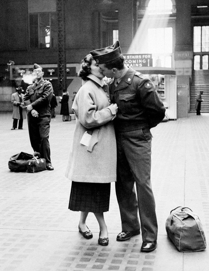 Soldier Giving His Girl A Farewell Kiss Photograph by New York Daily News Archive