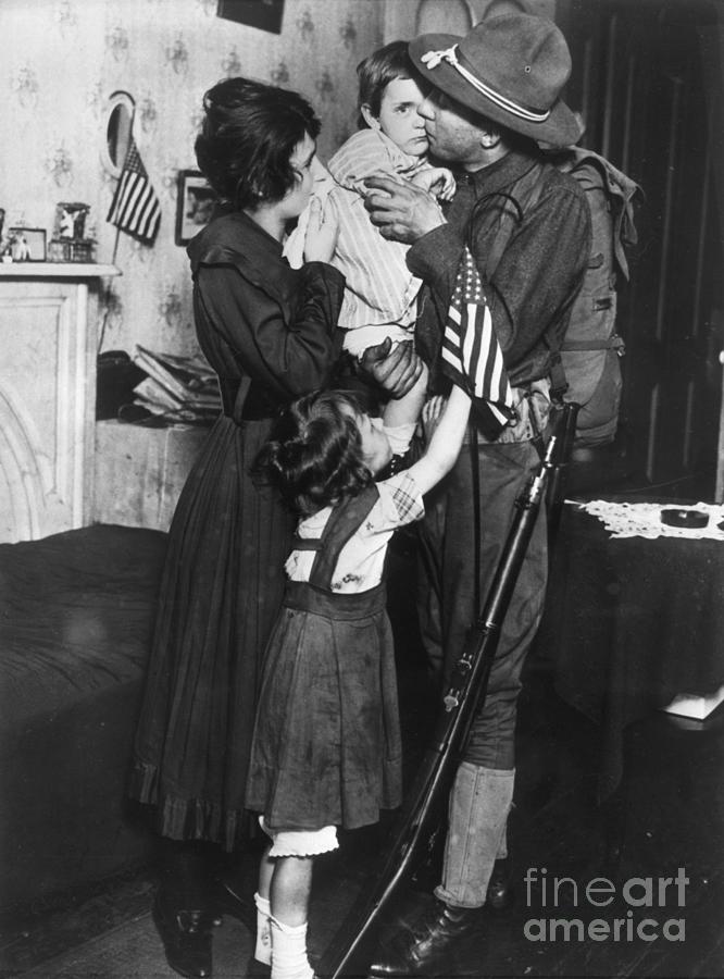Soldier Saying Goodbye To Family Photograph by Bettmann
