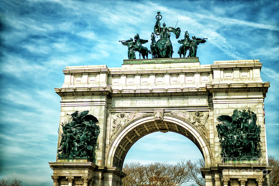 Soldiers and Sailors Memorial Arch in Park Slope Photograph by John Rizzuto