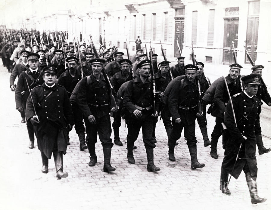 Soldiers Entering Brussels Photograph by Bettmann
