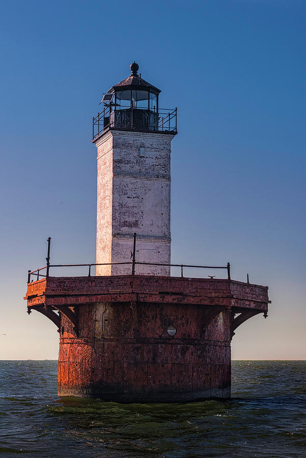 Lighthouse Photograph - Solomons Lump Lighthouse by Robert Fawcett
