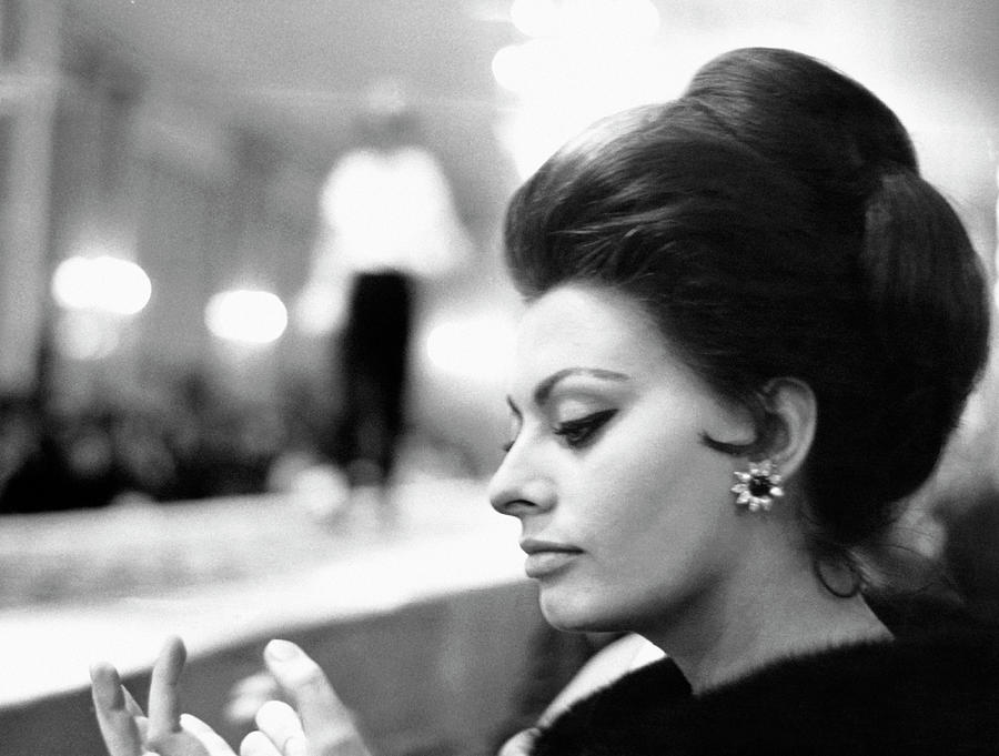 Sophia Loren Invitée Dhonneur Dun Photograph by Keystone-france