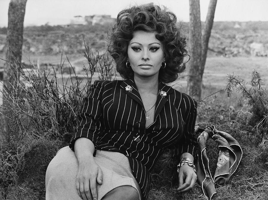 Sophia Loren Portrait Photograph by Keystone-france
