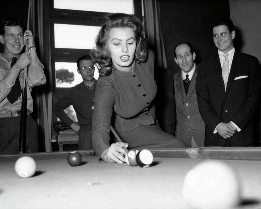 Sophia Loren Photograph - Sophia Loren Shooting Pool by Globe Photos