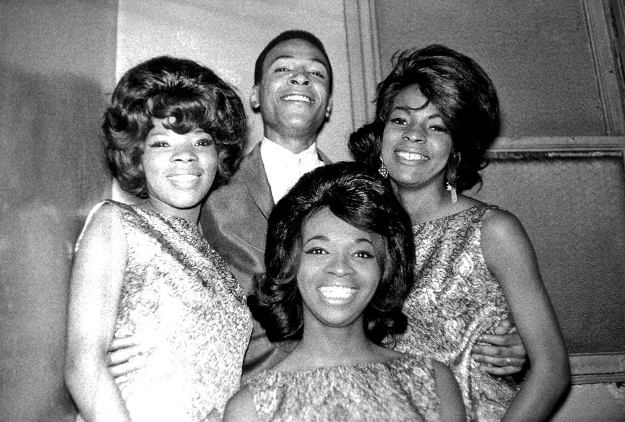 Marvin Gaye Photograph - Soul Singers Backstage At The Apollo by Michael Ochs Archives