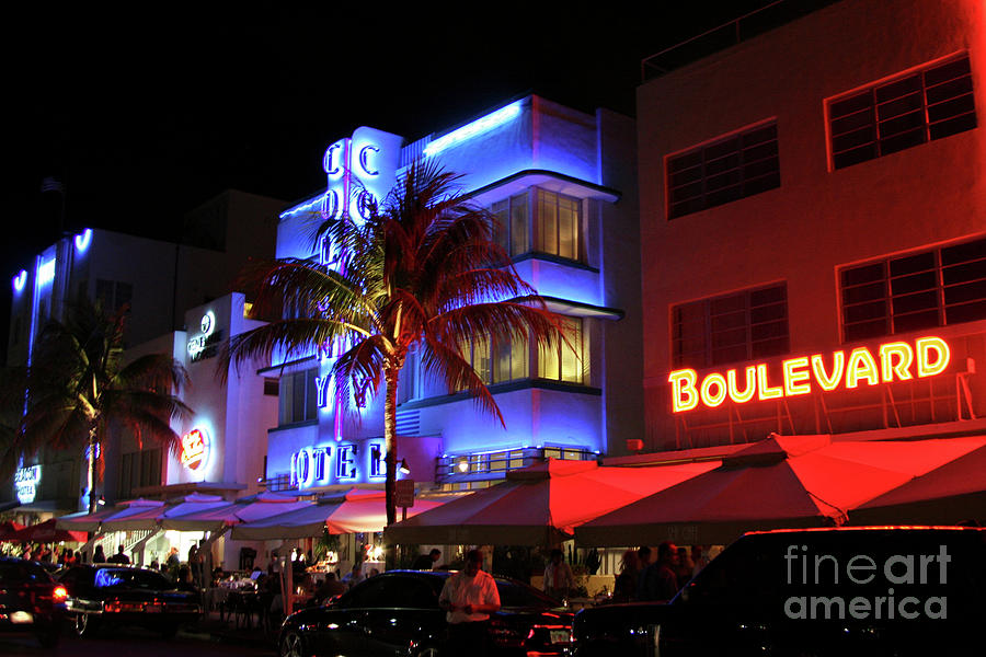 South Beach Miami At Night Photograph By David Wood