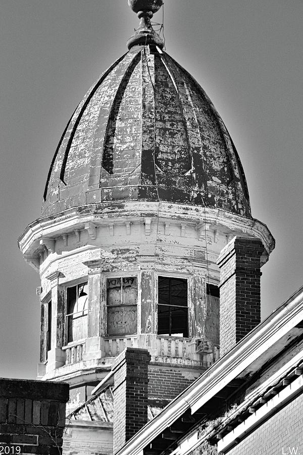 South Carolina State Hospital Dome Black And White Photograph by Lisa Wooten