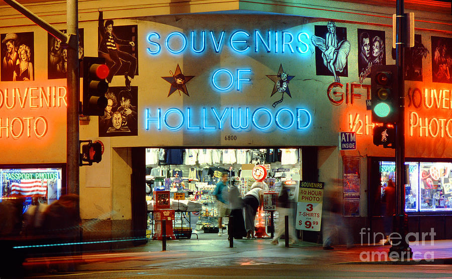 Hollywood Store