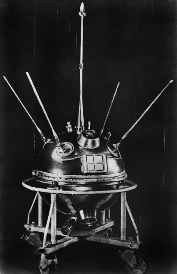 Soviet Satellite Lunik In January 1959 Photograph by Keystone-france