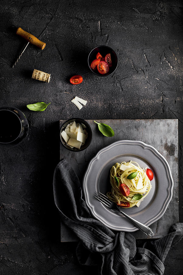 Spaghetti With Strwaberry Tomatoes, Basil And Parmesan Cheese Photograph by Mateusz Siuta