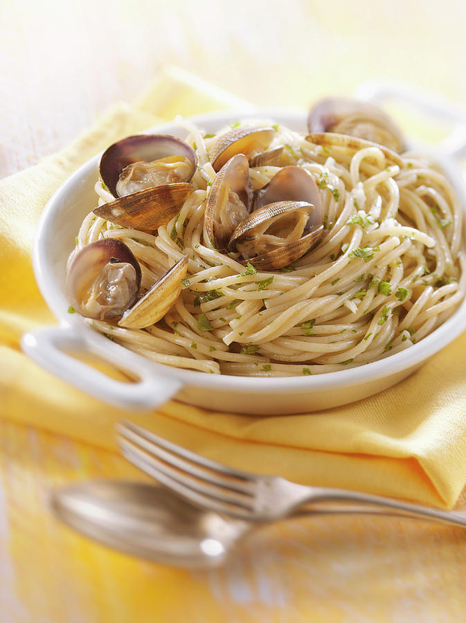 Spaghettis Complets a La Vongole Wholemeal Spaghetti a La Vongole ...