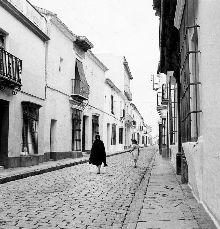 Spanish Street Photograph by George Pickow