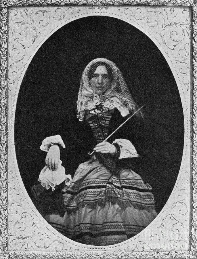 Speranza, Lady Wilde, Oscar Wildes Photograph by Bettmann
