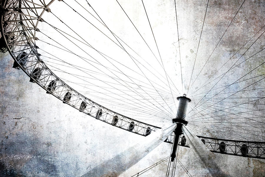 Ferris Wheel Photograph - Spinning Wheel Iv by Golie Miamee
