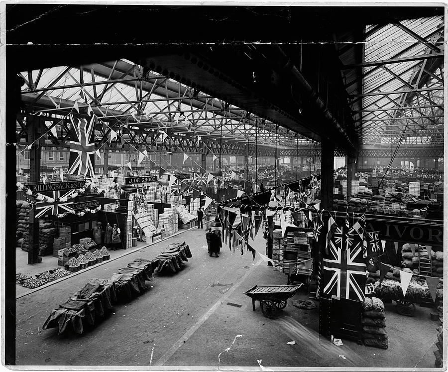 Spitalfields Market Photograph by Fox Photos
