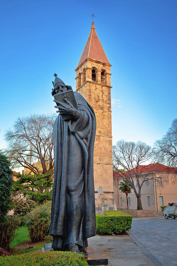 Split old tower and Grgur Ninski statue view Photograph by Brch Photography