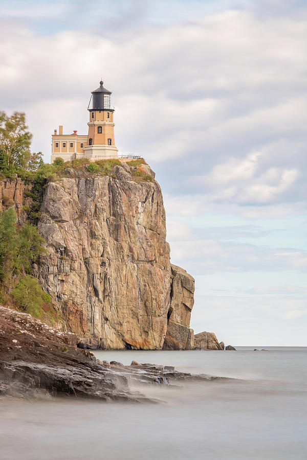 Split Rock Light Photograph by Charles Lawhon - Fine Art America