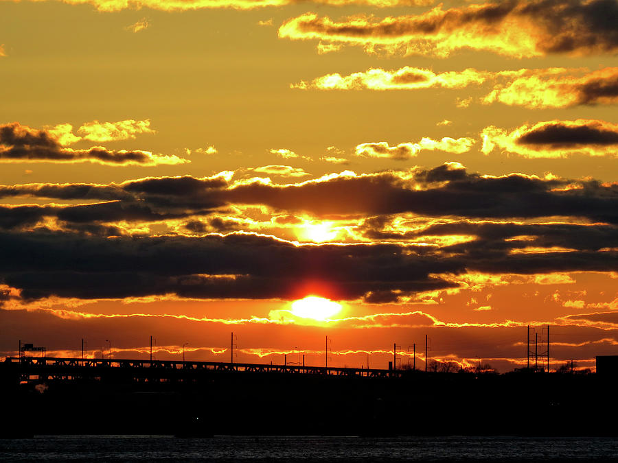 Split Sunset over Philadelphia Photograph by Linda Stern