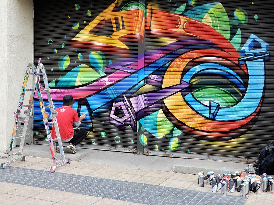 spray paint street art
