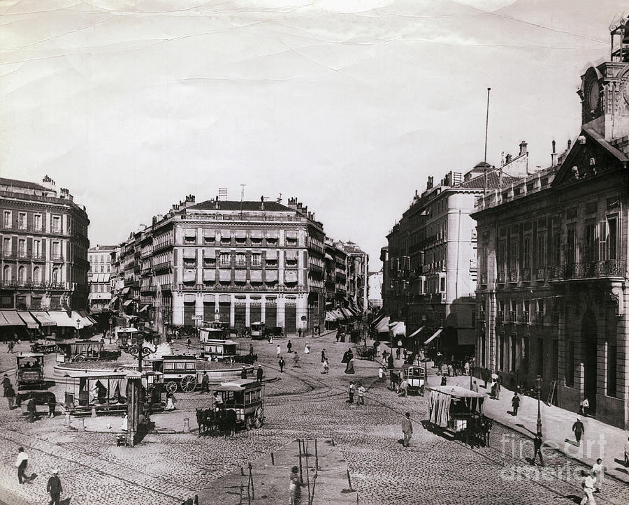 Square And Early Street Scene Of Madrid Photograph by Bettmann