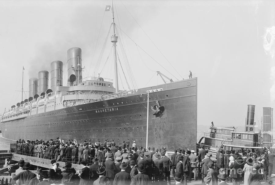 S.s. Mauretania Being Towed by Bettmann