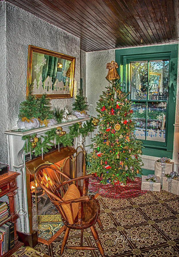 Christmas Photograph - St Augustine FL Colonial Christmas by Joseph Desiderio