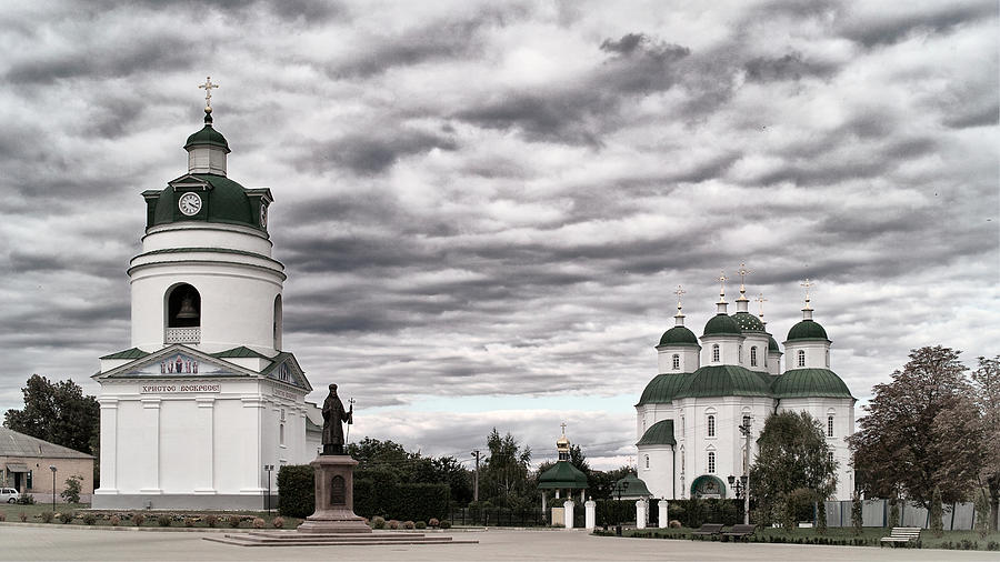 St. Nicholas Church And Cathedral Of The Transfiguration Photograph by Andrii Maykovskyi