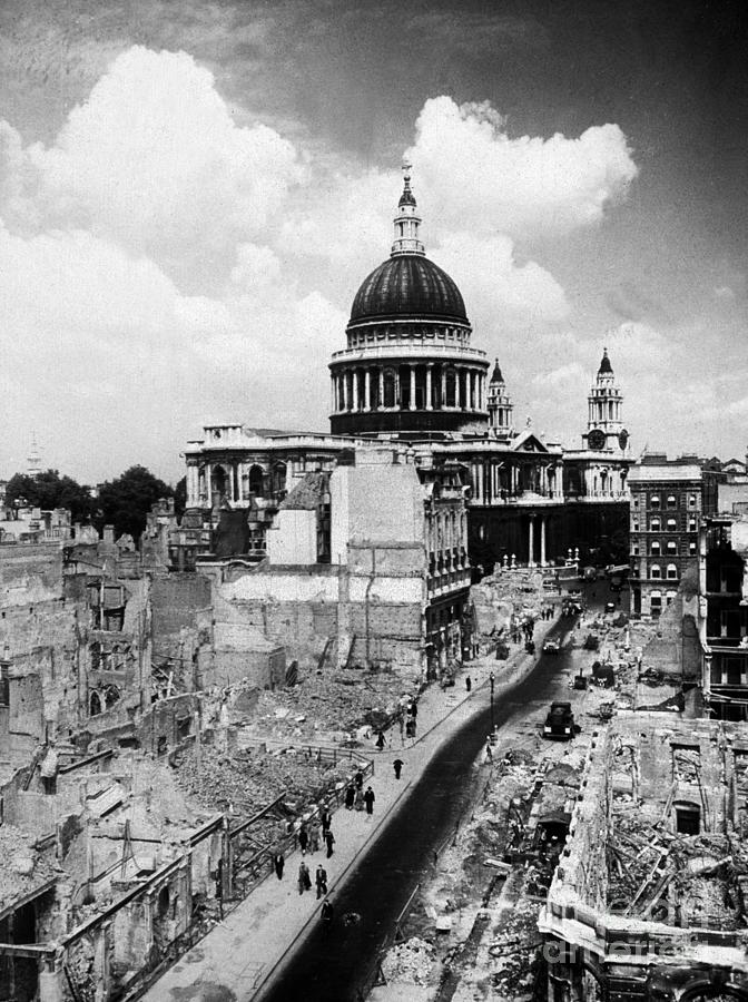 St Pauls And The Aftermath Of The Battle Of Britain, September 1940 Photograph by English School