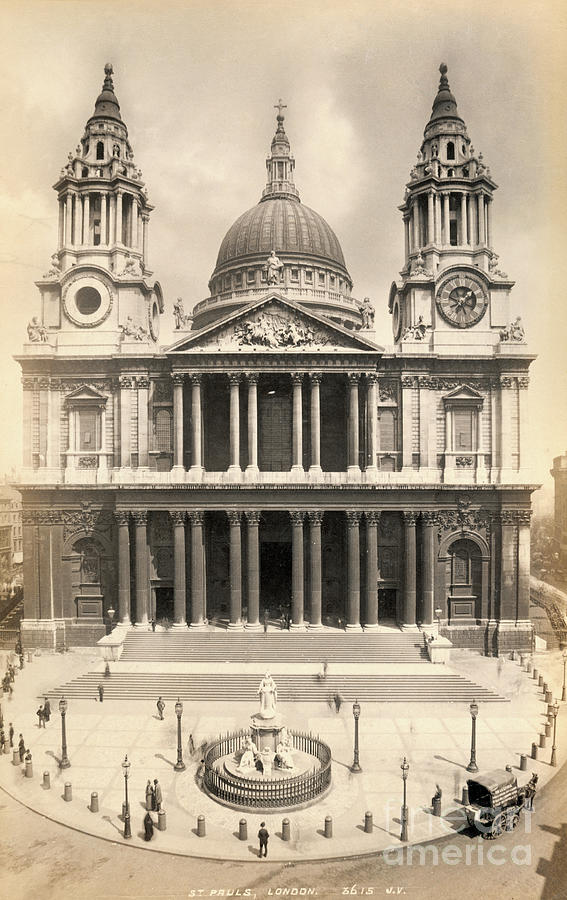 St. Pauls Cathedral Photograph by Bettmann