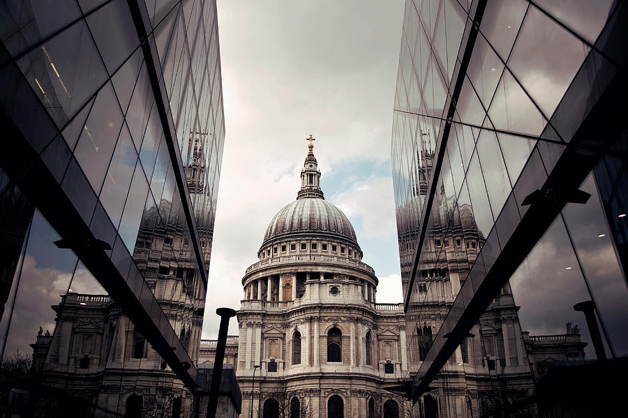 St Pauls Cathedral Photograph by Bryan Leung