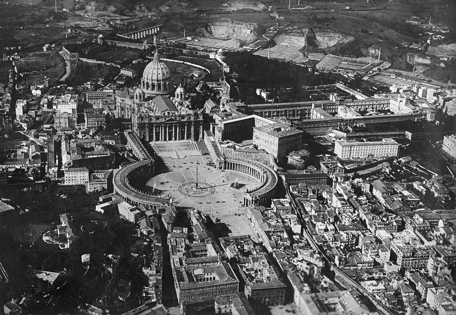 St. Peter's Basilica Photograph by Fedele Azari - Pixels