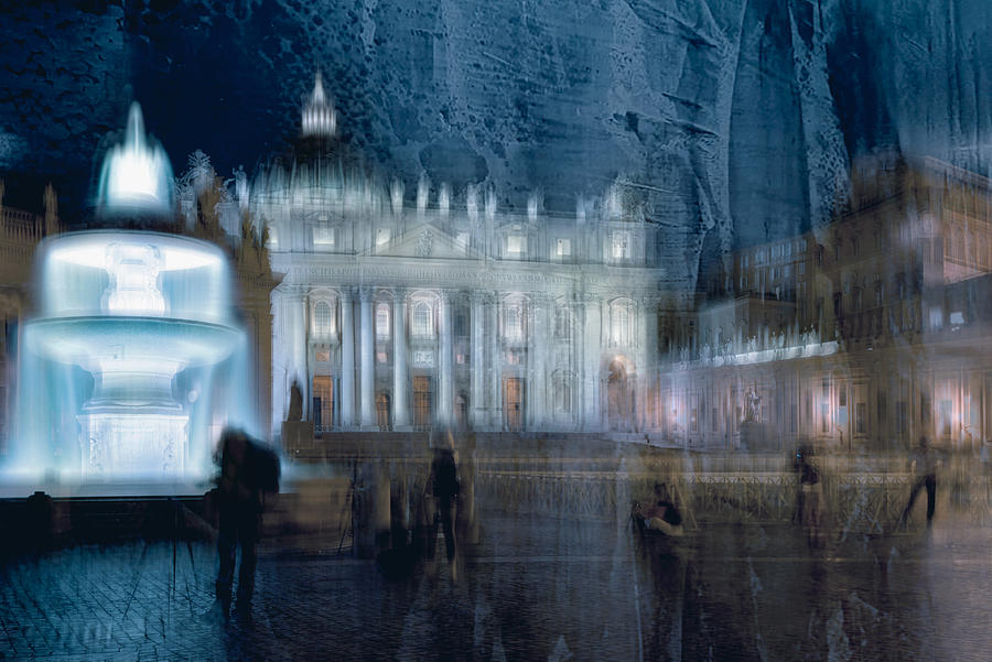 Fountain Photograph - St. Peter\s Square by Nicodemo Quaglia