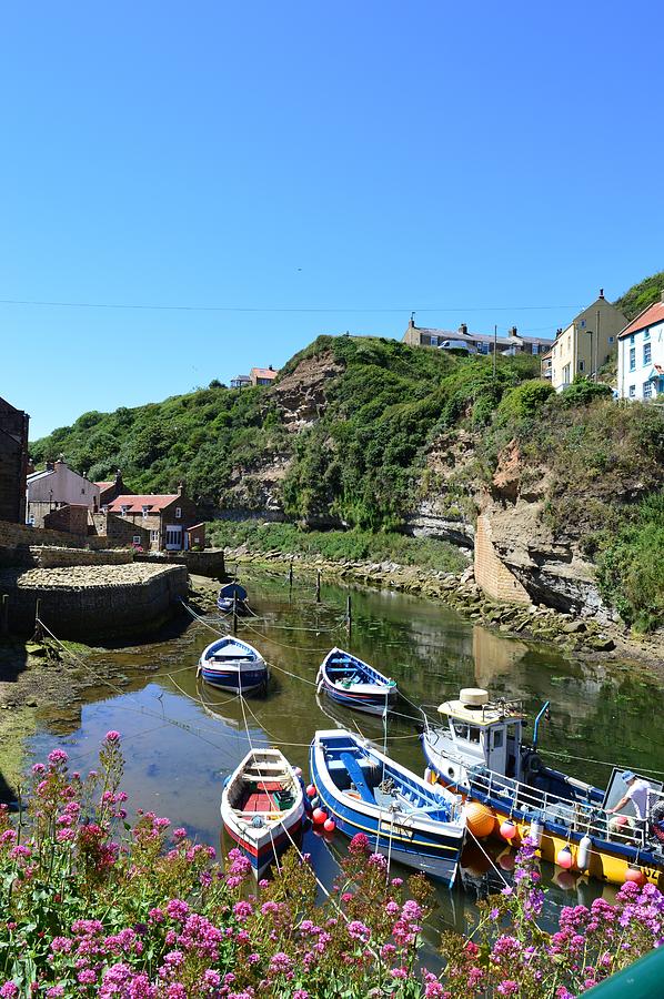 Staithes Harbour Entrance Photograph By Heather Mcgow - Fine Art America