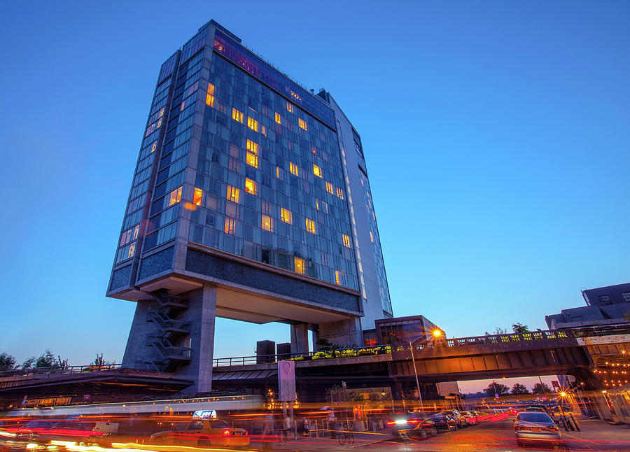 Architecture Digital Art - Standard Hotel At High Line Park, Nyc by Claudia Uripos