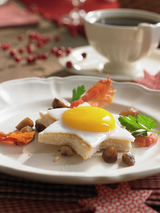 Star-shaped Toast With Fried Egg For An Advent Brunch Photograph by Jan-peter Westermann