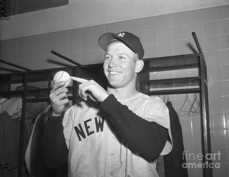 Star Yankee Outfielder Mickey Mantle Photograph by Bettmann