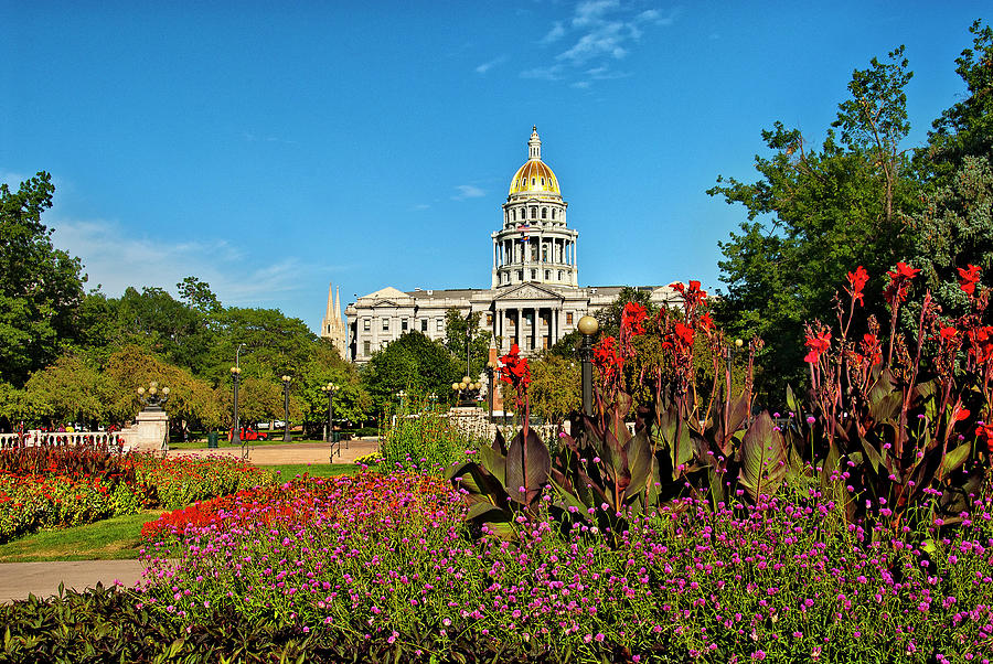 State Capitol Building In Denver Digital Art by T.p.