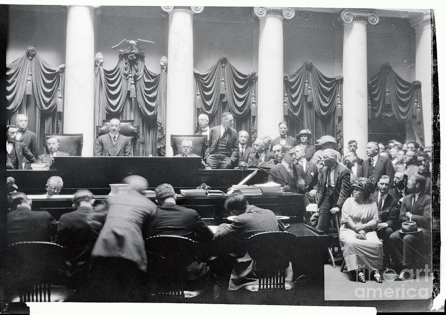 State House Meeting On Filibuster Photograph by Bettmann