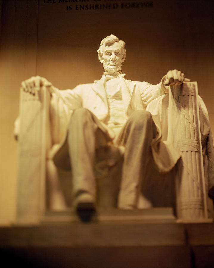Statue Of Abraham Lincoln Illuminated Photograph by Panoramic Images