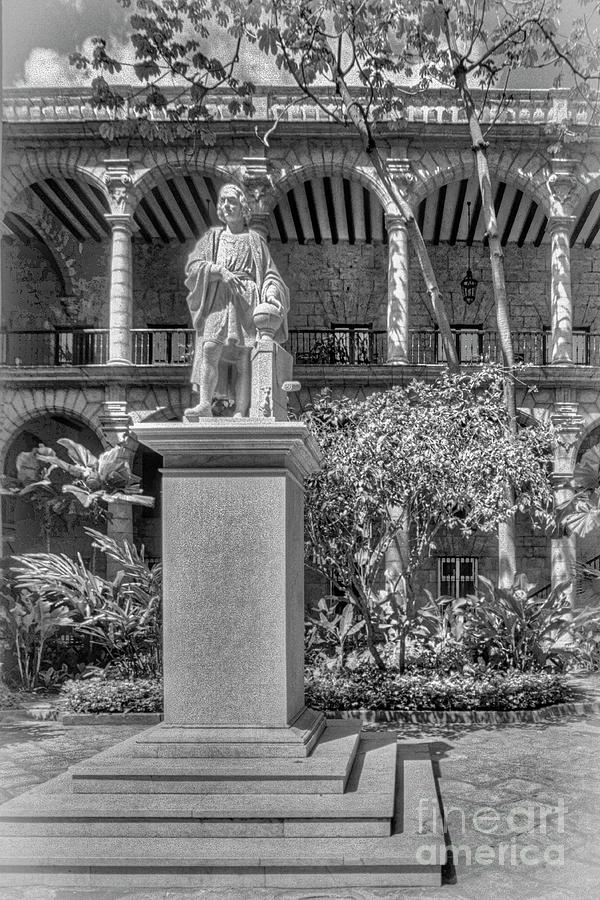 Statue of Christopher Columbus Havana Photograph by David Zanzinger