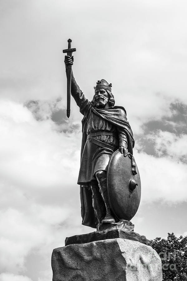 Statue Of King Alfred The Great Photograph by - Fine Art America