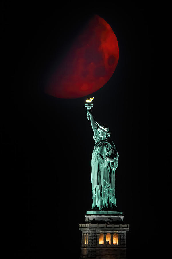 Moon Photograph - Statue Of Liberty And Moonset by Hua Zhu